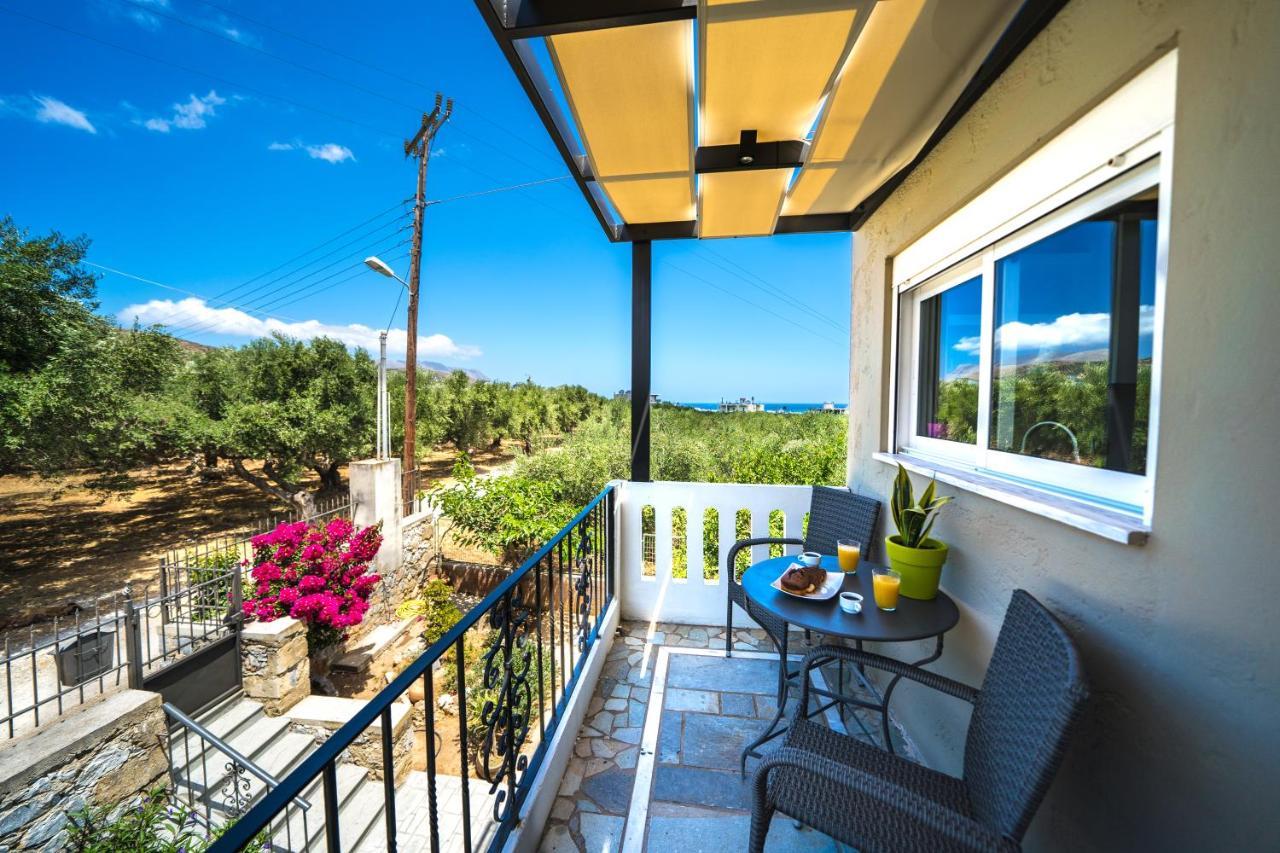 Petronila Luxury Villa With Heated Private Pool 키사모스 외부 사진
