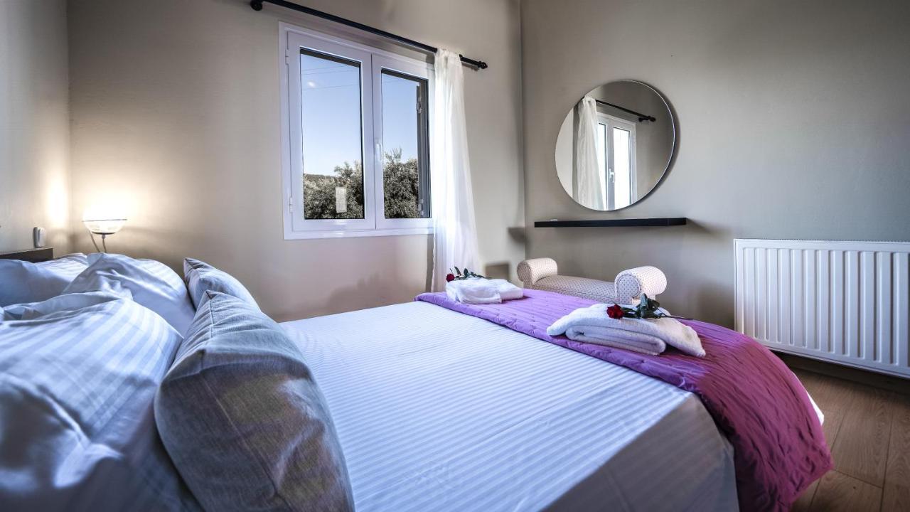 Petronila Luxury Villa With Heated Private Pool 키사모스 외부 사진