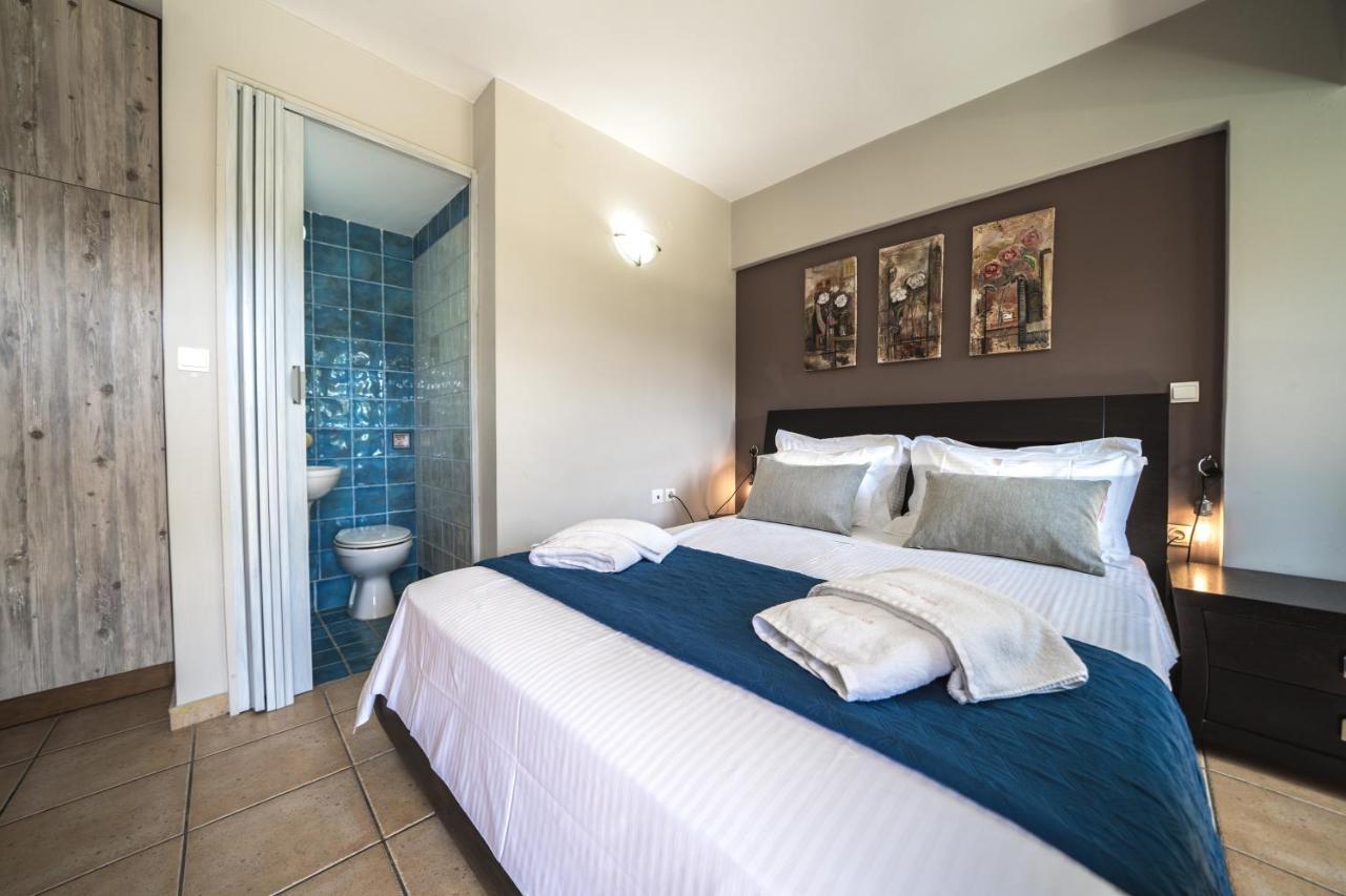 Petronila Luxury Villa With Heated Private Pool 키사모스 외부 사진