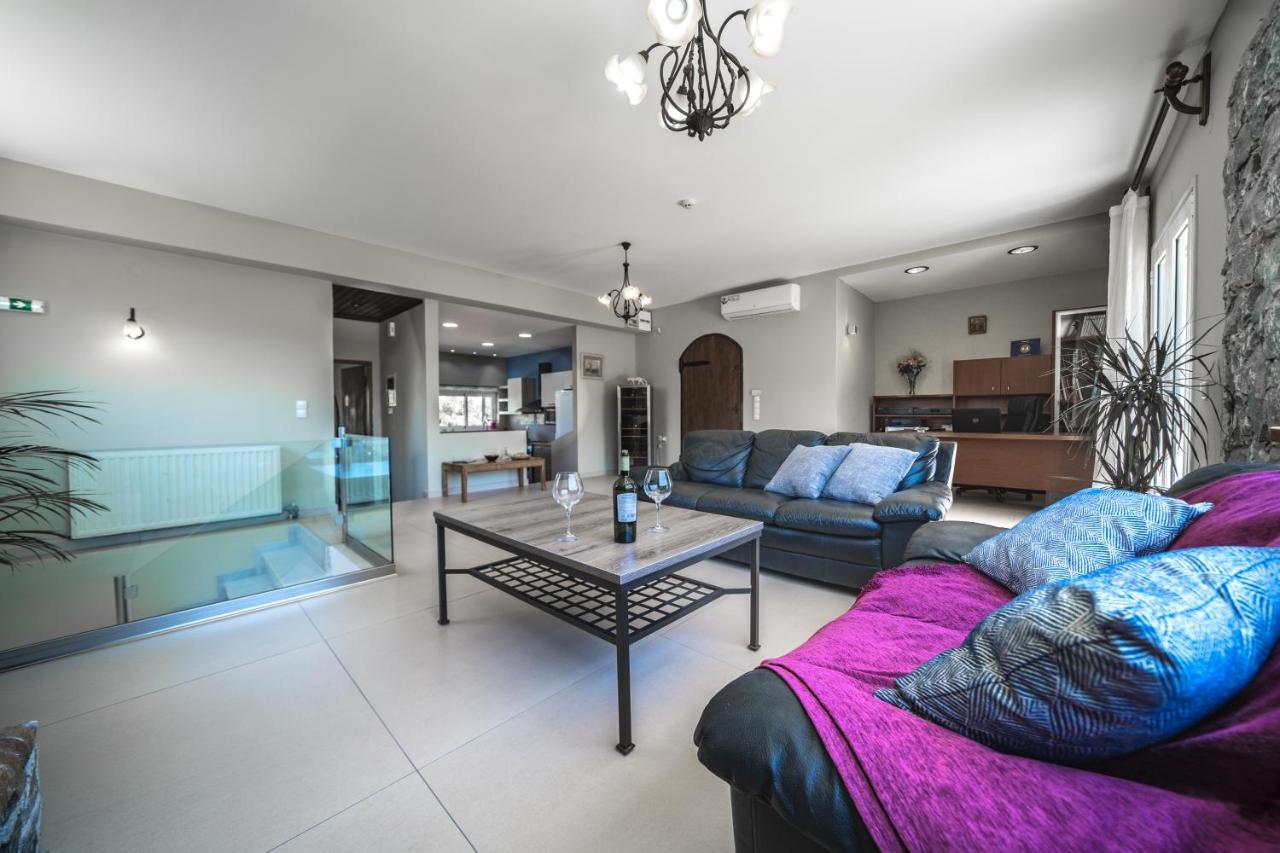 Petronila Luxury Villa With Heated Private Pool 키사모스 외부 사진