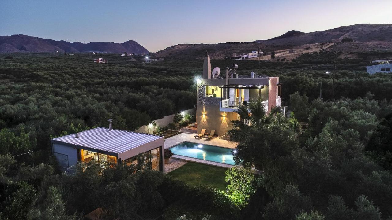 Petronila Luxury Villa With Heated Private Pool 키사모스 외부 사진